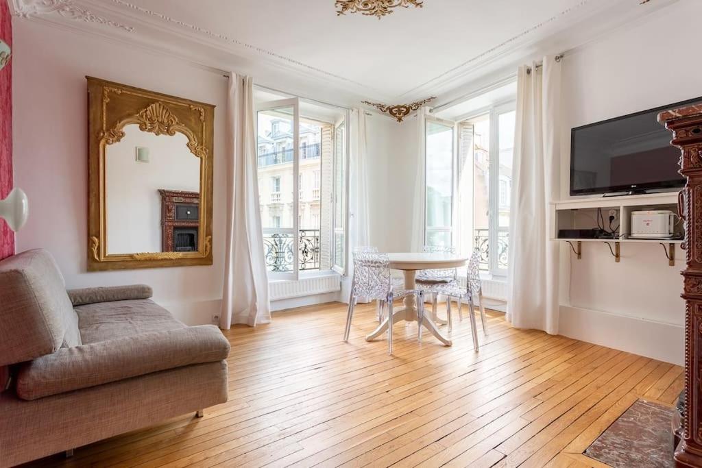 Le Marais, Fantastic View On Archives Nationales Apartment Paris Exterior photo